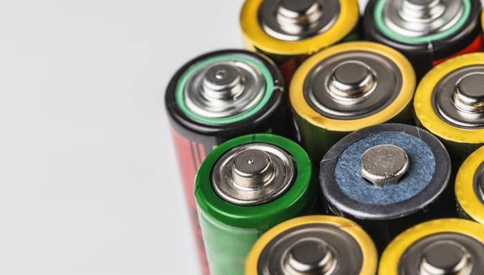 专治续航焦虑!极氪001交付 140kWh 麒麟电池,续航超1000公里,电池50ETF(159796)连续3日吸金!