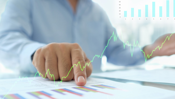 小盤股強(qiáng)勁反攻，監(jiān)管發(fā)聲稱退市規(guī)則修改針對小盤股系誤讀，中證2000ETF添富(159536)大漲6%高居同類第一