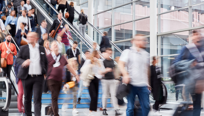 300999.SZ,金龙鱼,益海嘉里金龙鱼食品集团股份有限公司,YKA,农林牧渔