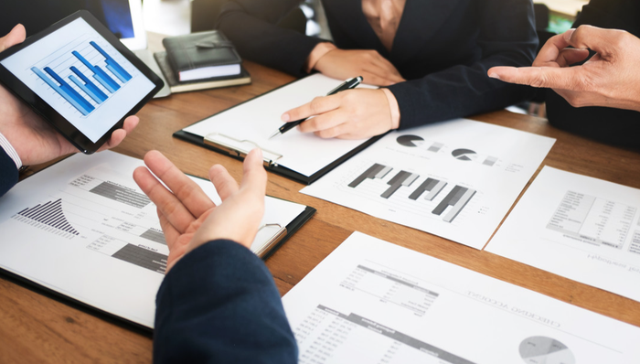 假期收益“不躺平” 富國(guó)基金陪您過(guò)新年