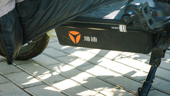 新国标车型“不能带小孩”“缺乏储物空间”？雅迪致歉