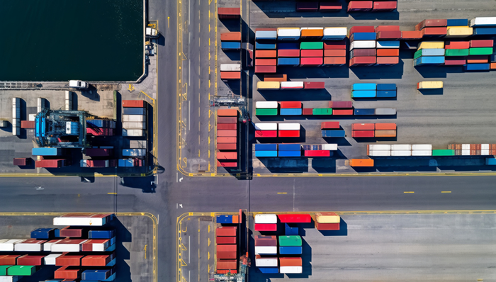 中東戰(zhàn)火;中國(guó)外貿(mào)人;貨船;陸運(yùn);硝煙