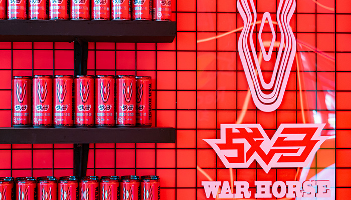 戰(zhàn)馬還沒能復(fù)刻另一個“中國紅?!? /><p ><span>圖片來源:界面圖庫</span></p></div><span id=