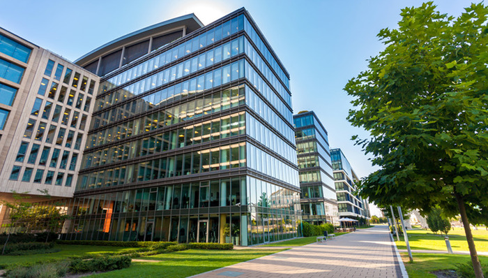 后地产时代 房企物业赛跑上市