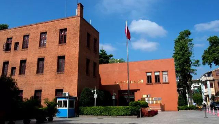 追随红色足迹 筑梦中华复兴