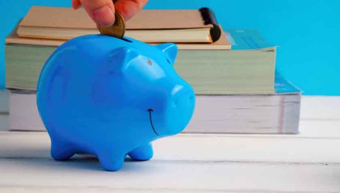 年均工资“10万元俱乐部”:IT、金融和科技服务业最“多金”