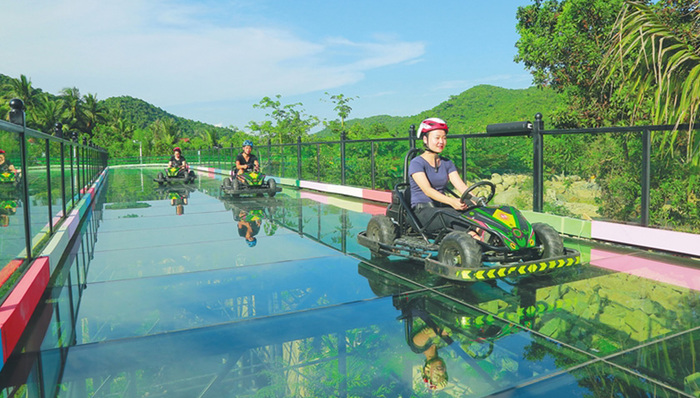 海南旅游育新机:本土企业求新求变,业界巨头纷纷抢滩