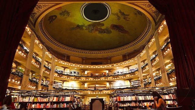 天堂，也可以是书店的模样