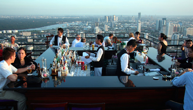 现在被用作酒吧的天台，在140年前都是用来晾衣服的