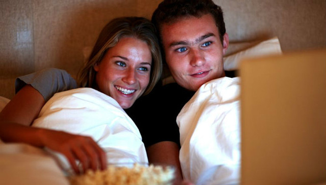 降温了，适合窝在被窝里看的20部电影