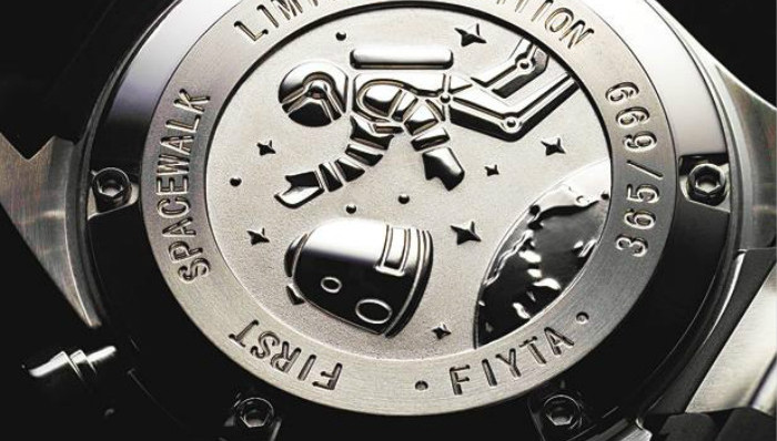 《新闻联播》里报时的飞亚达为什么叫好不叫座