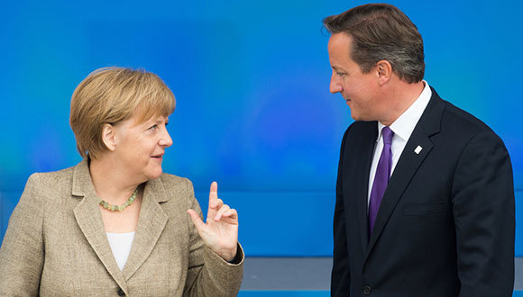 默克尔喊话卡梅伦：你若限制欧盟移民 我宁愿英国退出欧盟