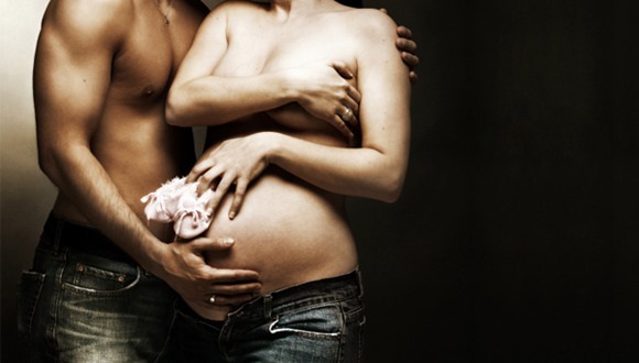 男生们来感受下生孩子到底有多痛