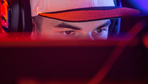 职业电子竞技高手的游戏人生