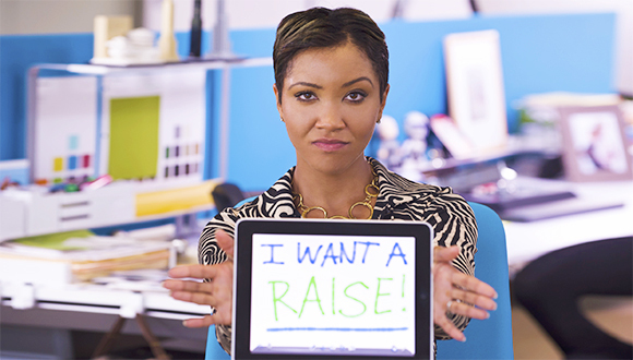 中国基层公务员要涨工资啦！