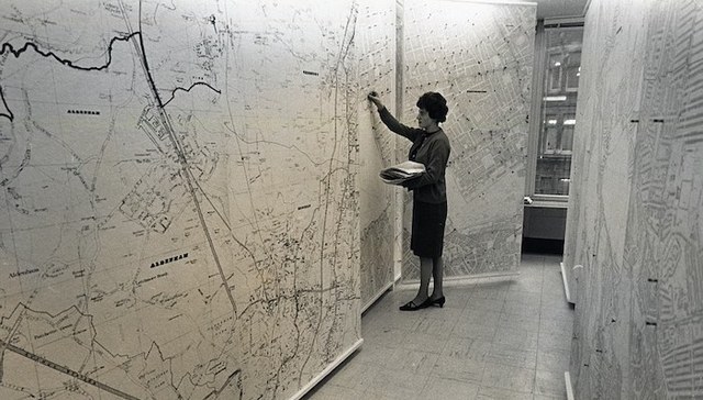 伦敦,,苏格兰场,,3.7亿英镑出售,,警察局