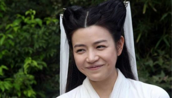 陈妍希,小龙女,小笼包,钟楚红,刘诗诗,倪妮,周迅,巴黎时装周,桂纶镁,唐嫣,九把刀,神雕侠侣,于正