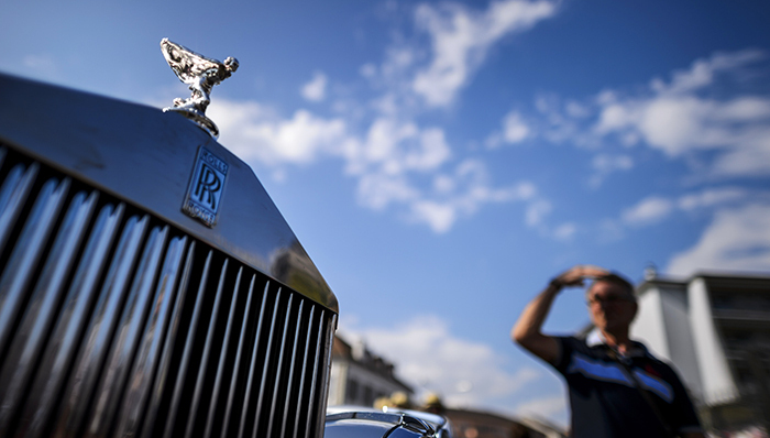 法拉利上市,速腾断轴门