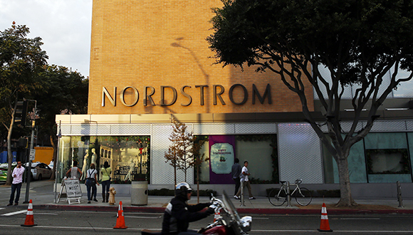 Nordstrom,折扣店