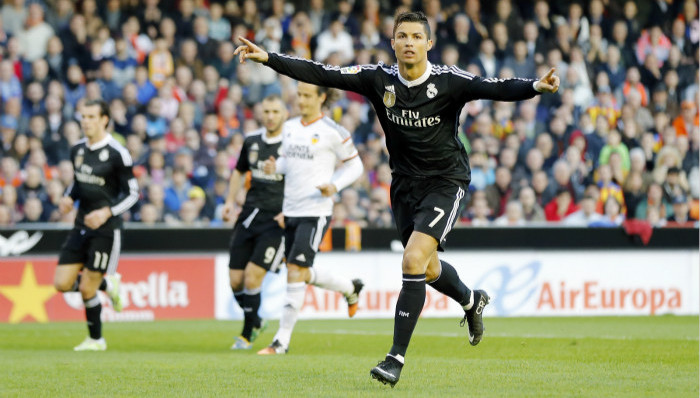 皇家马德里结束22连胜,2015年首战输球