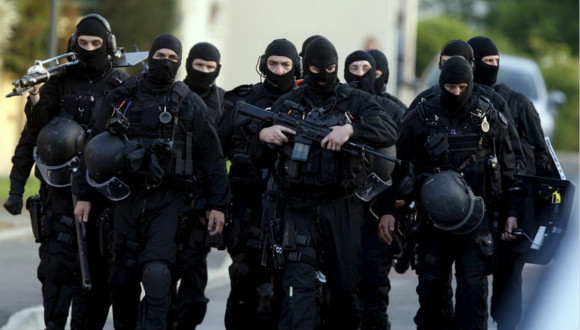 查理周刊,黑豹突击队,袭击,劫持人质,戴高乐机场