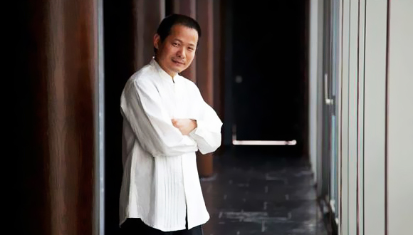 退出房地产,戴志康