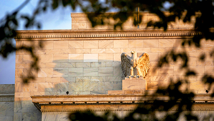 美联储加息,欧元区量化宽松,货币战争