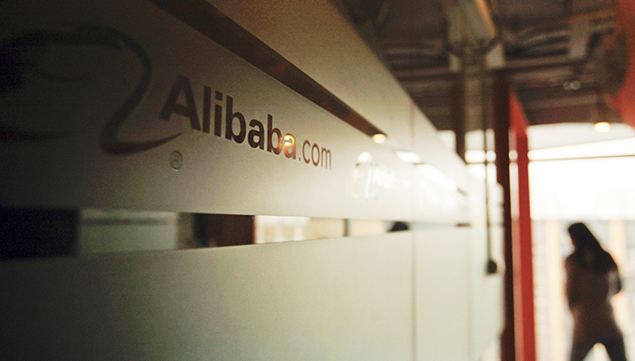 阿里巴巴股价跌破90美元