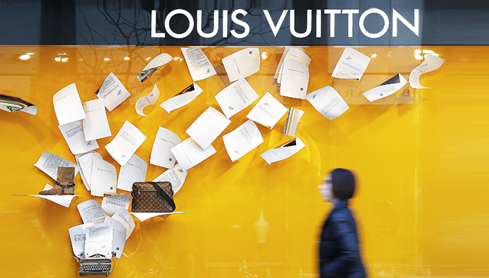 LVMH经营业务利润下滑,受中国市场影响