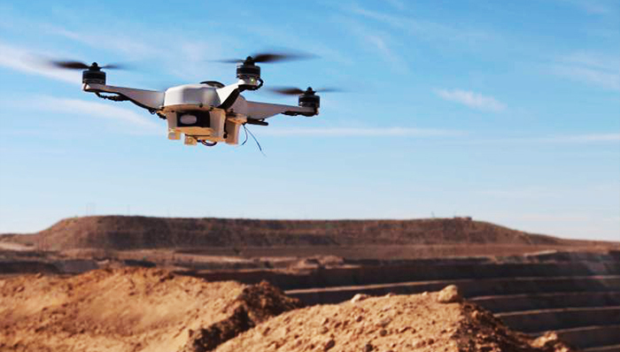 无人机首次尝试送快递