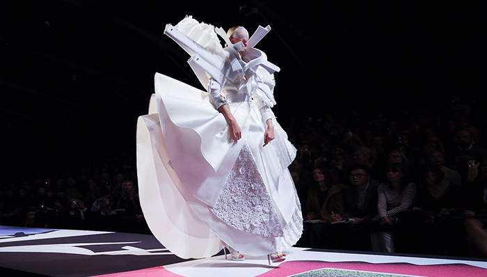 Viktor,&,Rolf关闭成衣线,Viktor,&,Rolf关闭巴黎旗舰店,成衣市场规模难做大