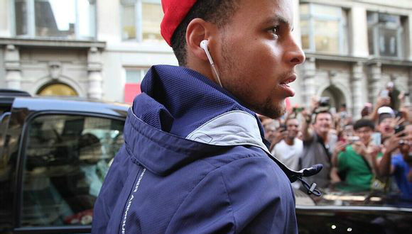 史蒂芬·库里,NBA,耐克,阿迪达斯,安德玛