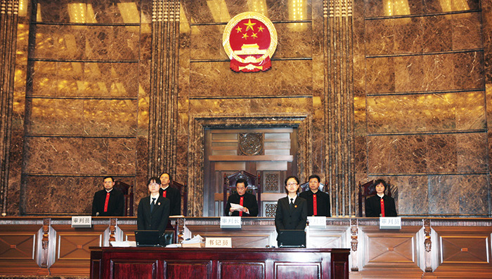 最高法首次对外公布《中国法院的司法公开》,薄熙来案成“审判流程公开”典型