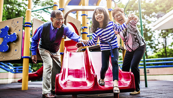 尹蔚民澄清养老基金收不抵支