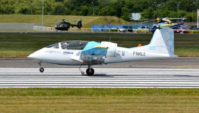 特斯拉也快OUT了 电动飞机未来会成为短程空中霸主