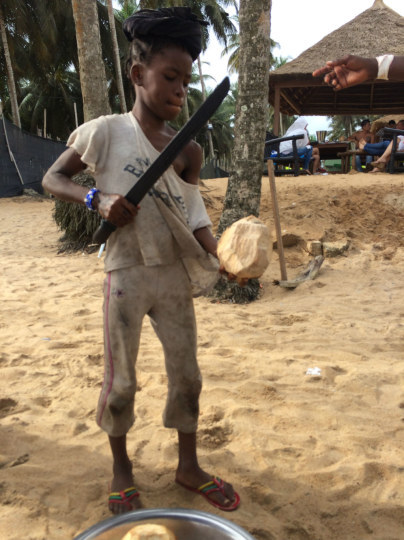 为什么非洲这么穷,当地人还要生那么多小孩?