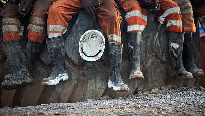 山东钢铁非洲项目合作股东或破产,山东钢铁接盘非洲项目巨额债务,山东钢铁现金流不足