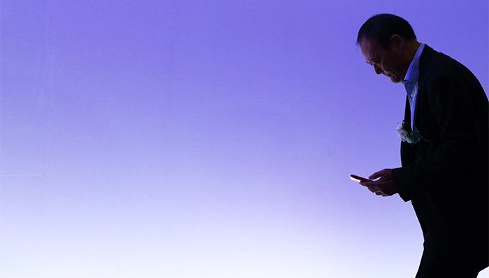 王雪红亲自出任HTC公司CEO