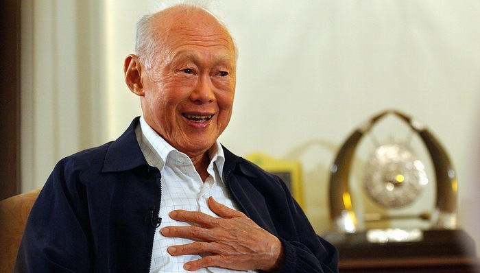 李光耀,新加坡