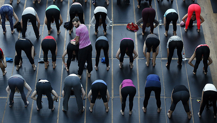 Lululemon推出男式护蛋运动裤,Lululemon拓展男性市场,Lululemon瑜伽裤