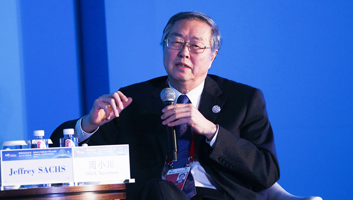 周小川提醒警惕通缩风险,降息降准迫在眉睫