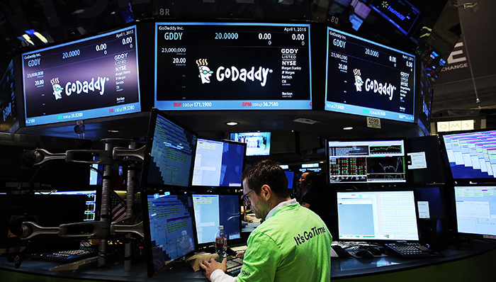 GoDaddy上市,GoDaddy从域名服务商向小企业服务商转型成功