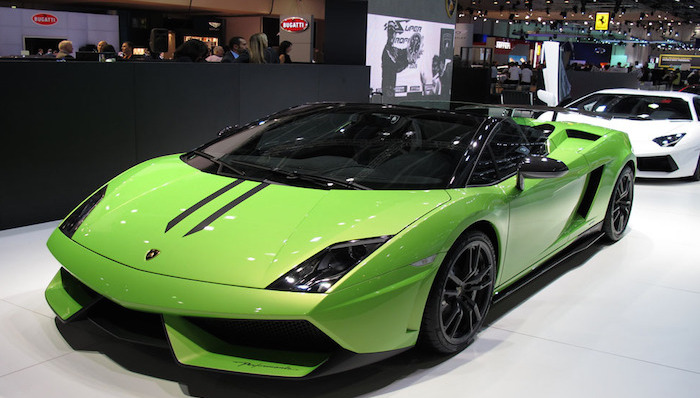 没有了车模 上海车展就好好跟车玩耍吧