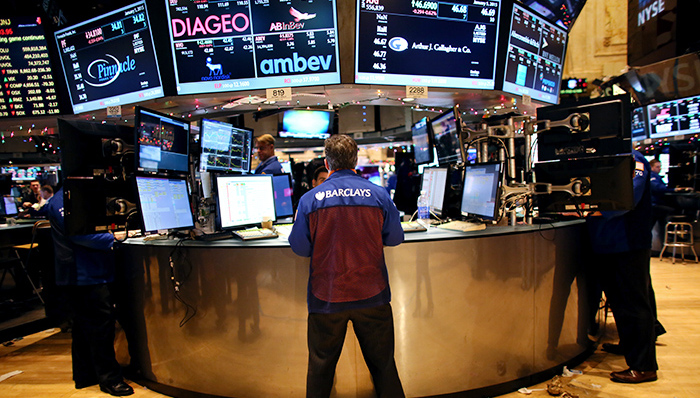 美国并购业务进入亢奋期,华尔街银行期待企业重组