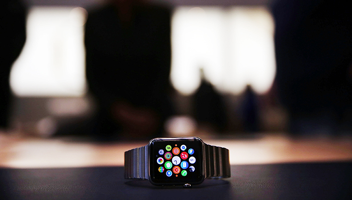 Apple,Watch全球预购量突破230万只