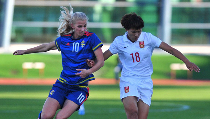 挪威女足队服惹争议,女性体育服装设计,耐克进入女子运动市场