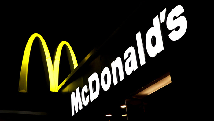 麦当劳加大关店力度