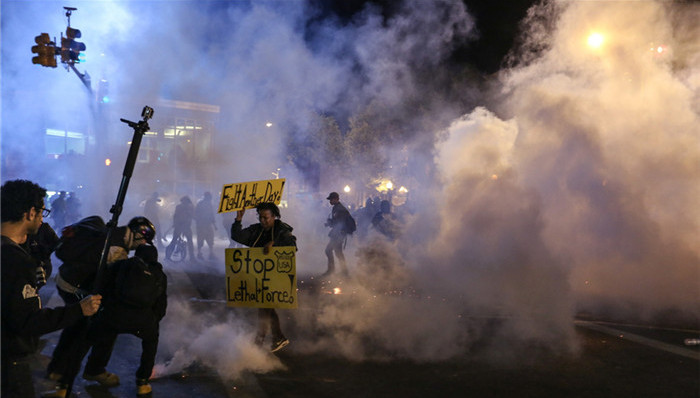 巴尔的摩，动乱