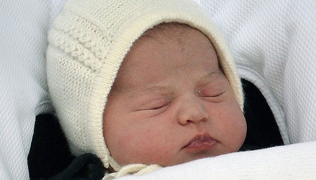 Hi，我是英国小公主夏洛特·伊丽莎白·戴安娜，想知道我名字的由来吗？