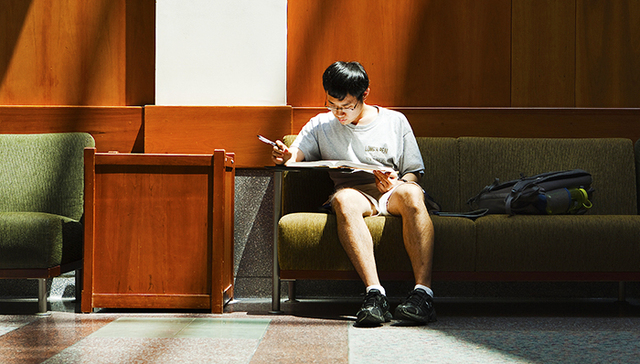 大学生热衷参与创业项目,企业热衷提供平台